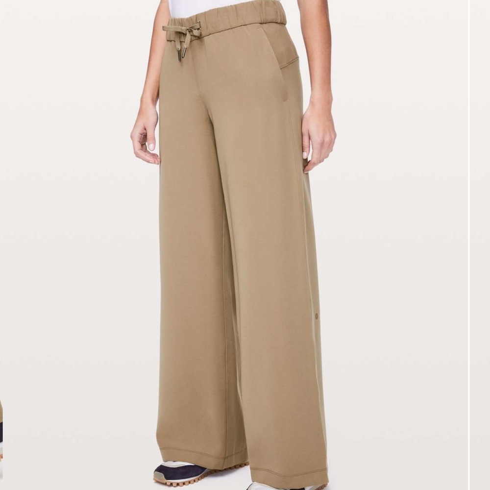 COPY - NWT On The Fly Pant *Wide Leg Woven (Frontier)